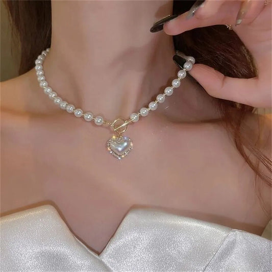 Pearl Heart Clasp Choker Necklace for Women – Elegant Faux Pearl Jewelry with Rhinestone Accents
