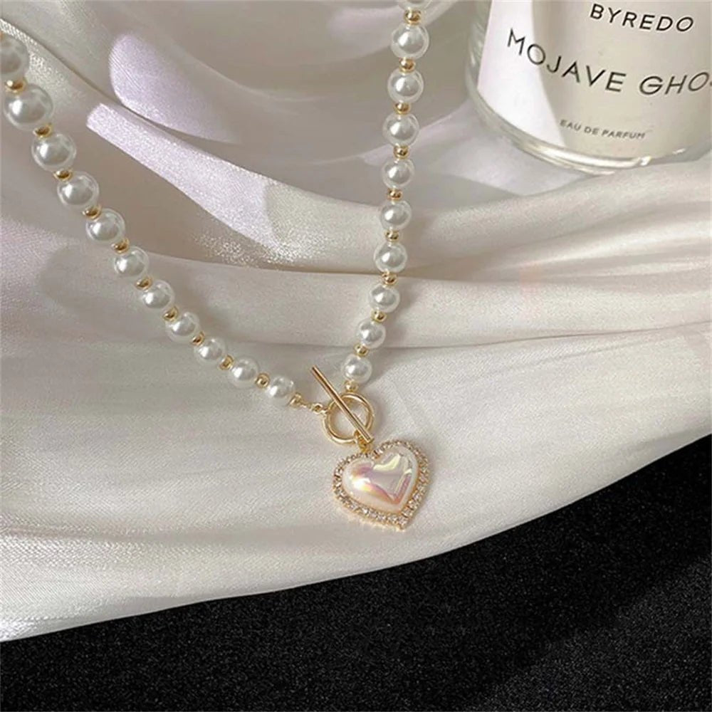 Pearl Heart Clasp Choker Necklace for Women – Elegant Faux Pearl Jewelry with Rhinestone Accents