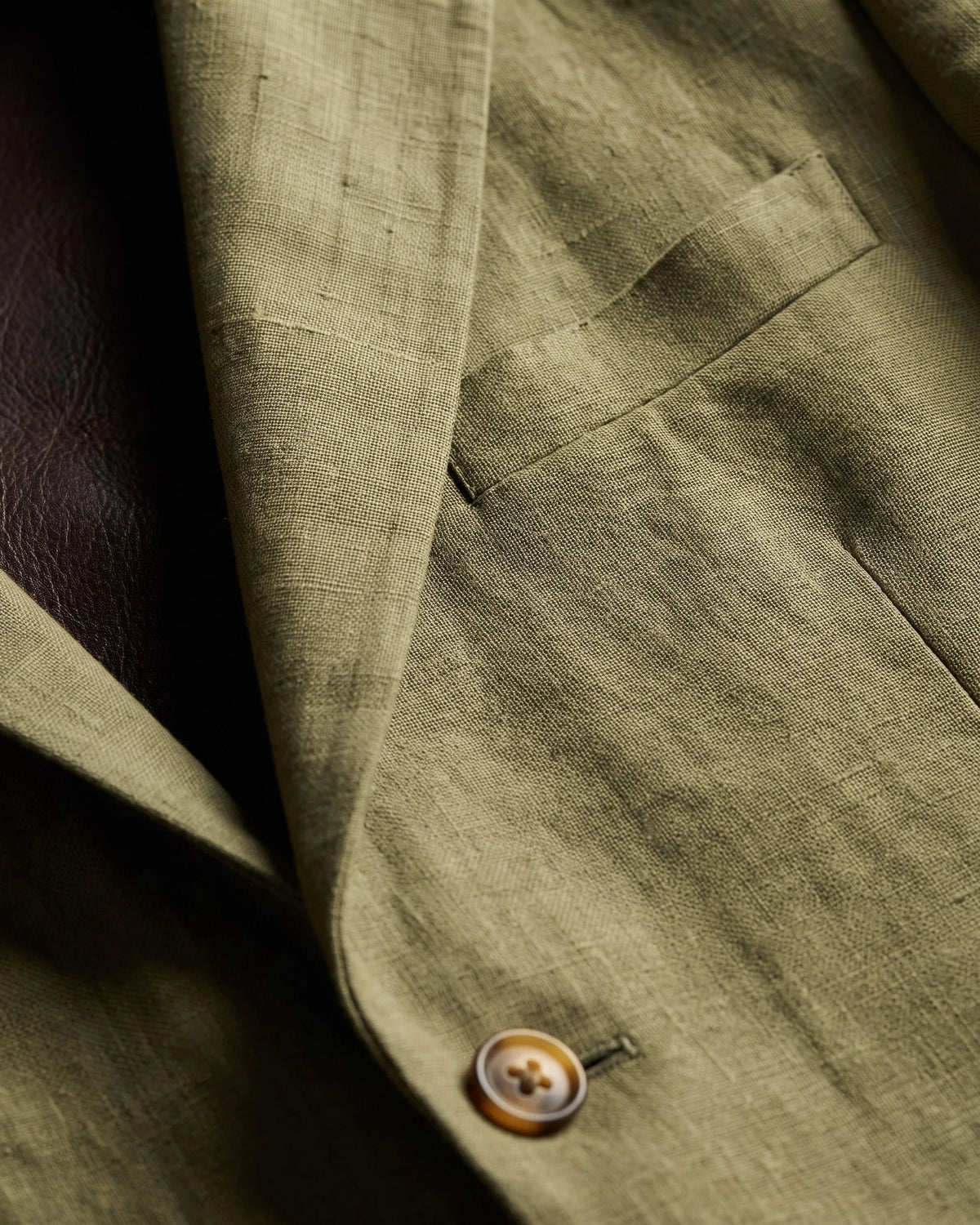 Men's Relaxed Single-Button Blazer – product view | Hensley London