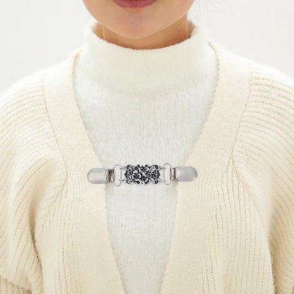 Retro Flower Pattern Cardigan Clip 3