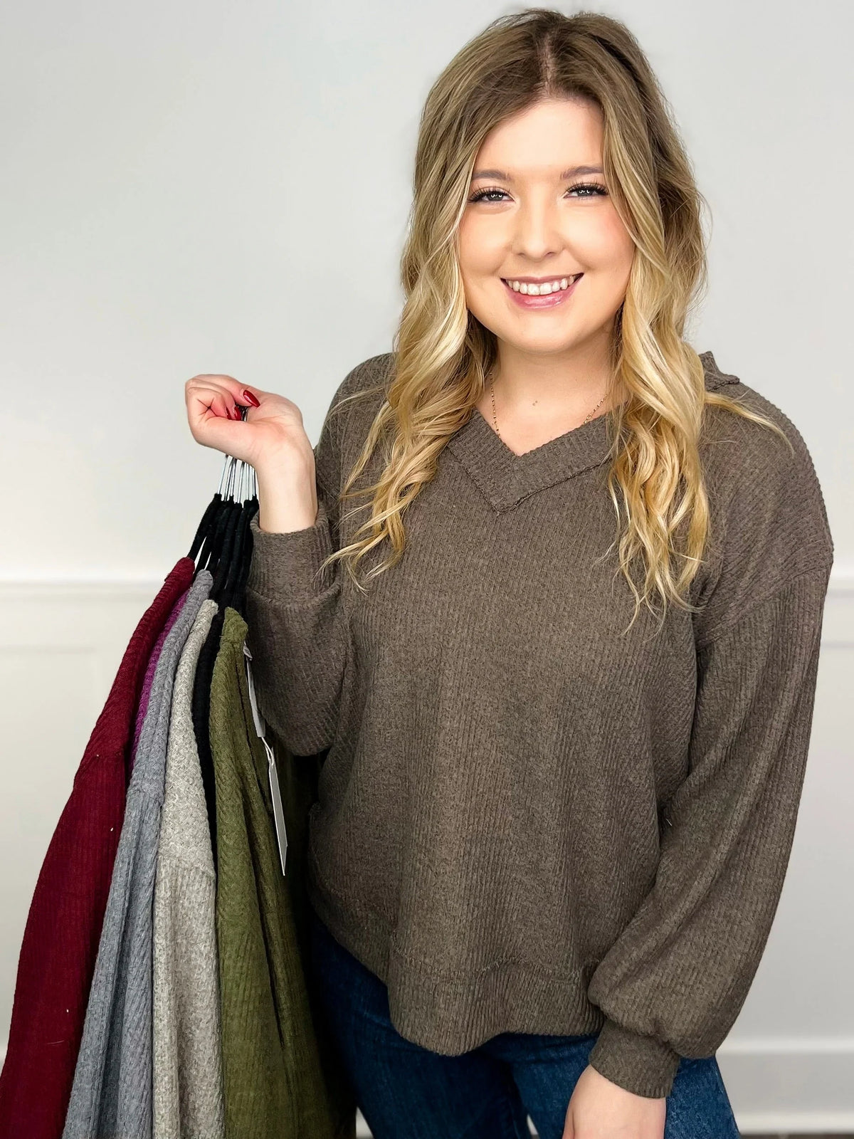 Women's Ribbed V-Neck Long-Sleeve Top in Brown – product view 7 | Hensley London