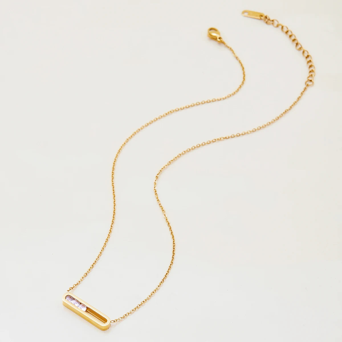 Sculpted Gold Pendant Necklace with Hypoallergenic Gold Chain – Minimalist Jewelry for Everyday Wear 7