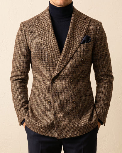 Men's Houndstooth Tweed Double-Breasted Blazer in Grey – detail view | Hensley London