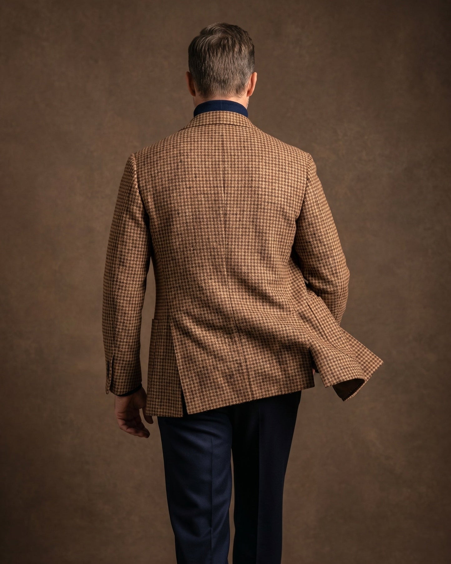 Men's Houndstooth Tweed Double-Breasted Blazer in Grey – back view | Hensley London