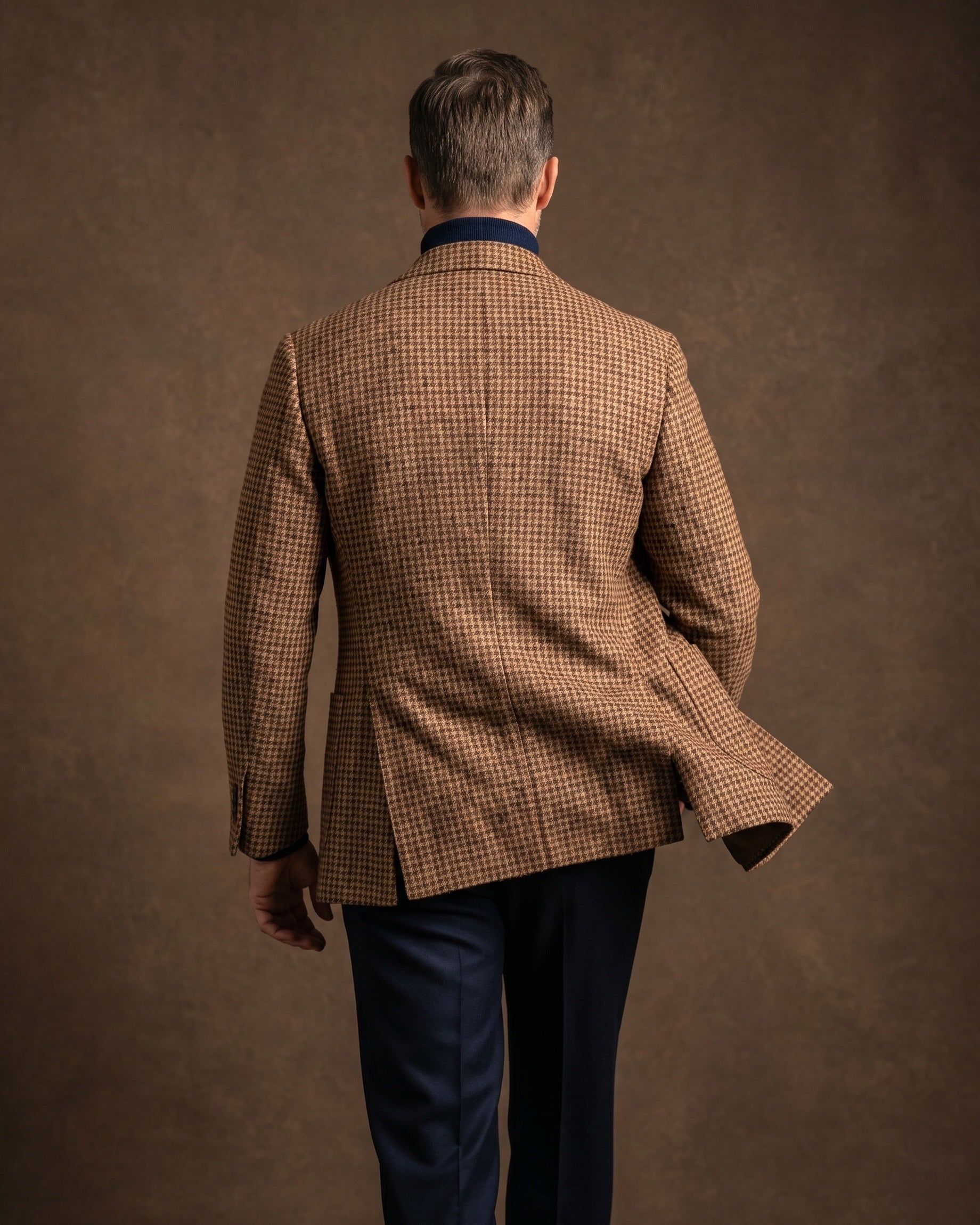Men's Houndstooth Tweed Double-Breasted Blazer in Grey – back view | Hensley London