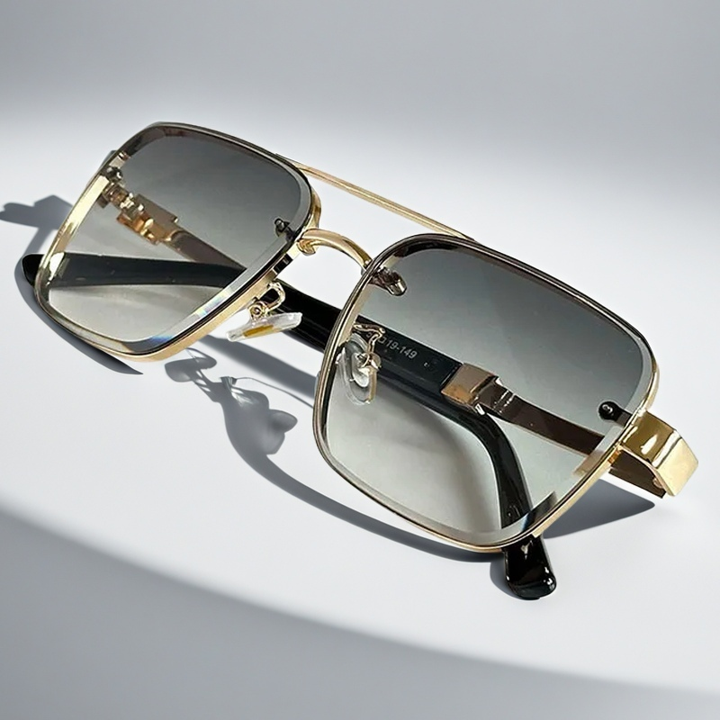 Women's Classic Aviator Sunglasses – lifestyle view | Hensley London