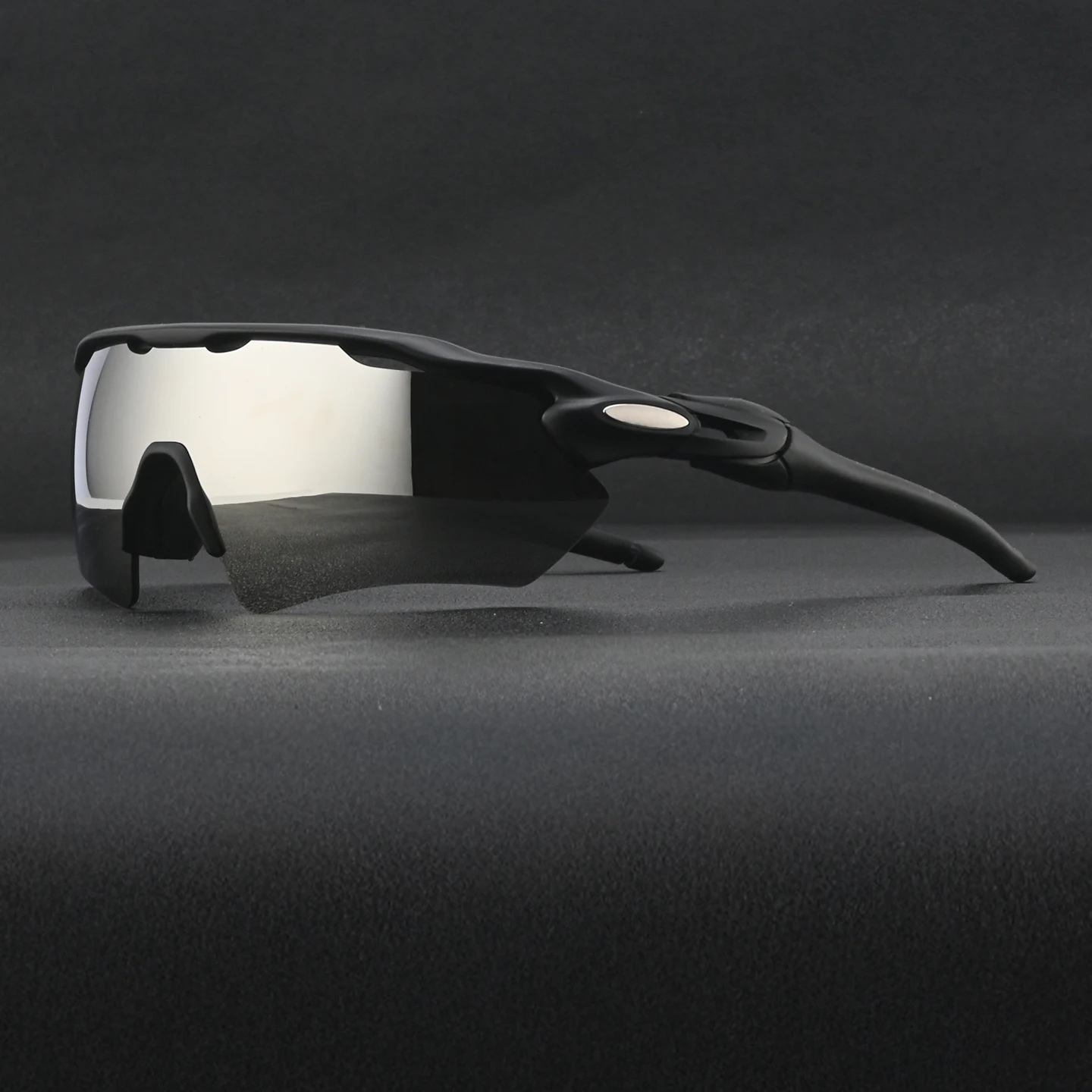 Men's Polarized Cycling Sunglasses in Black Mirror – front view | Hensley London