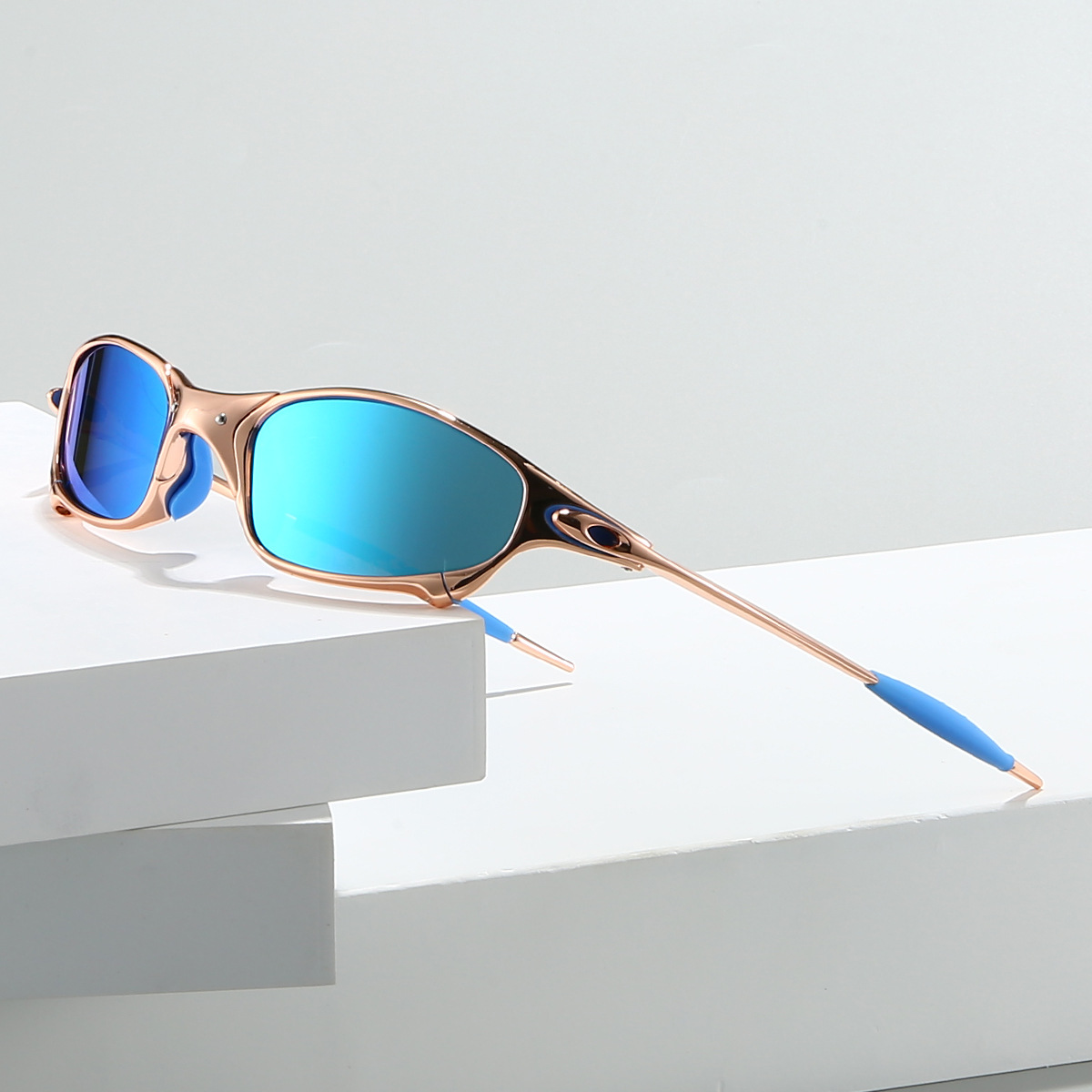 Men's Polarized Sport Sunglasses in Sapphire – front view | Hensley London
