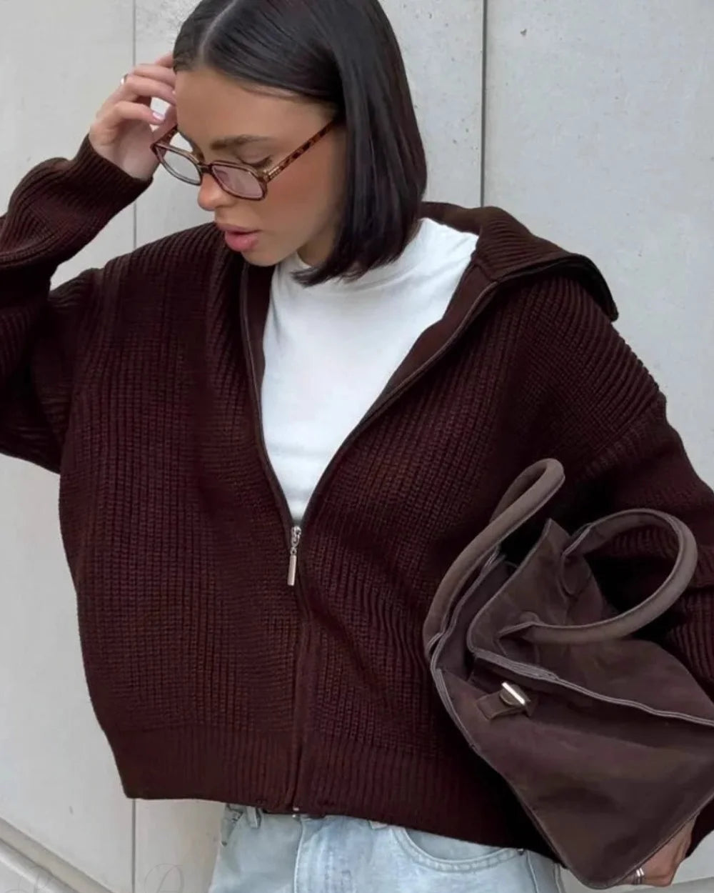 Sleek Women's Cardigan | Casual Slouchy Knit with Waffle Texture 4