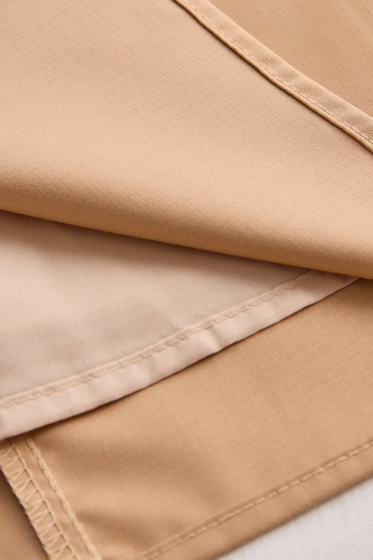 Women's Sleeveless Halter Tie-Neck Blouse – Product view | Hensley London