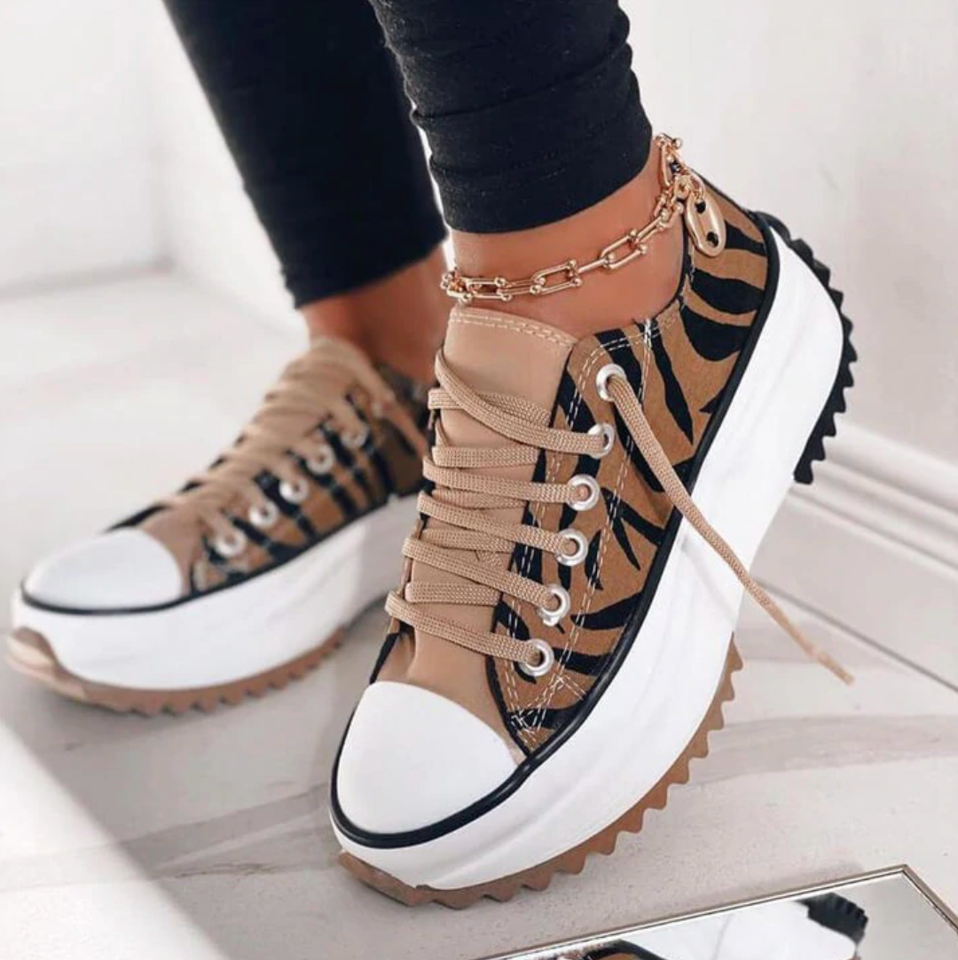 Stylish Women's Platform Sneakers with Chunky Sole – Casual and Trendy Footwear 4
