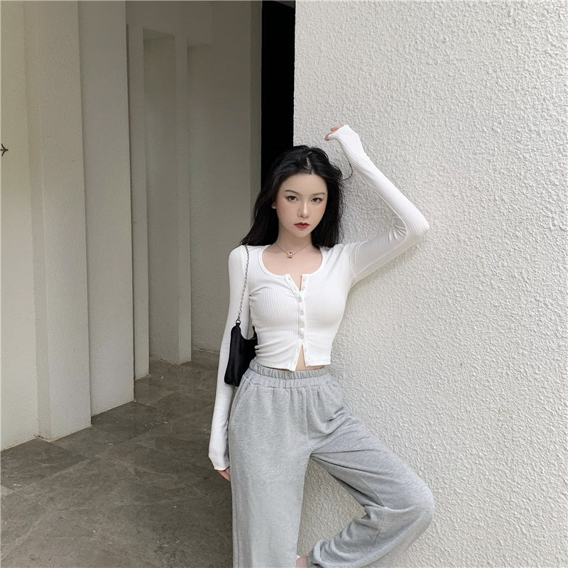 Trendy Fit Cozy O-neck Knitted Button-Up Long Sleeve Crop Top Sweaters 4