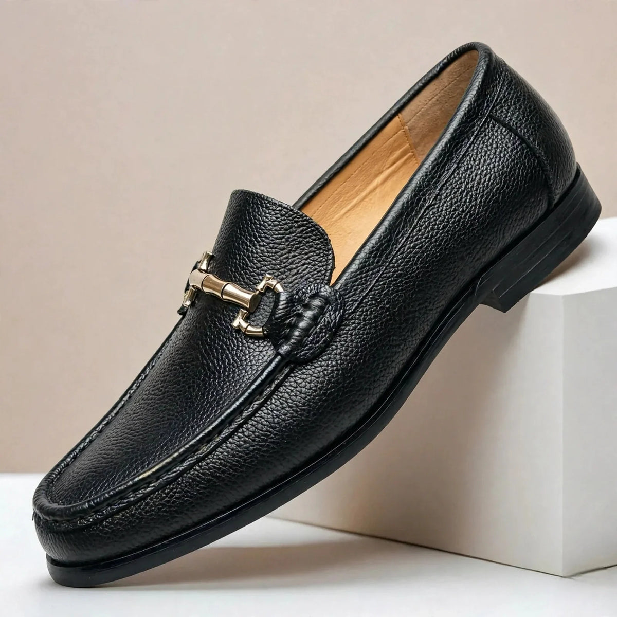 Men's Textured Moc-Toe Bit Loafers in Black – product view | Hensley London