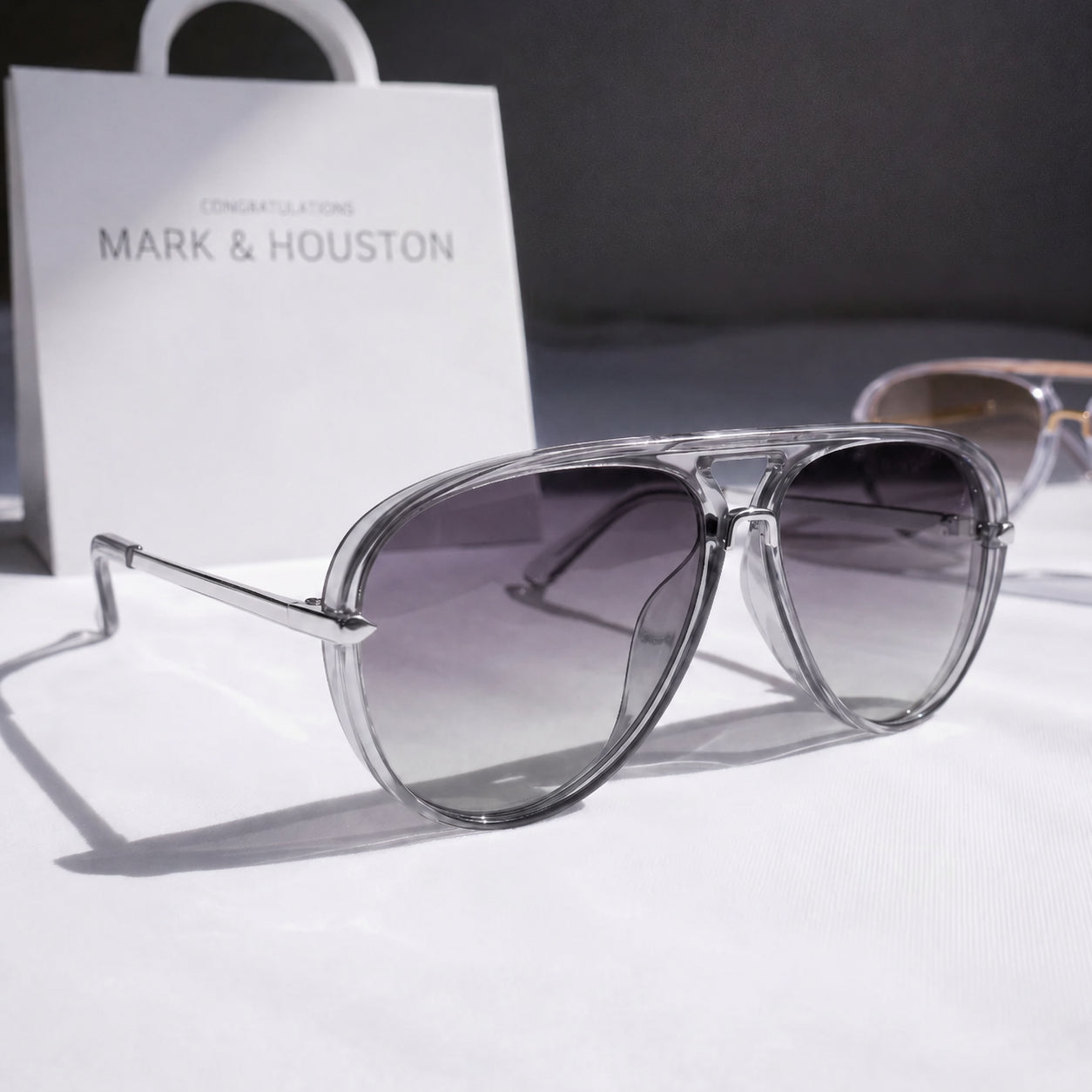Women's Flat-Top Aviator Sunglasses – lens detail | Hensley London