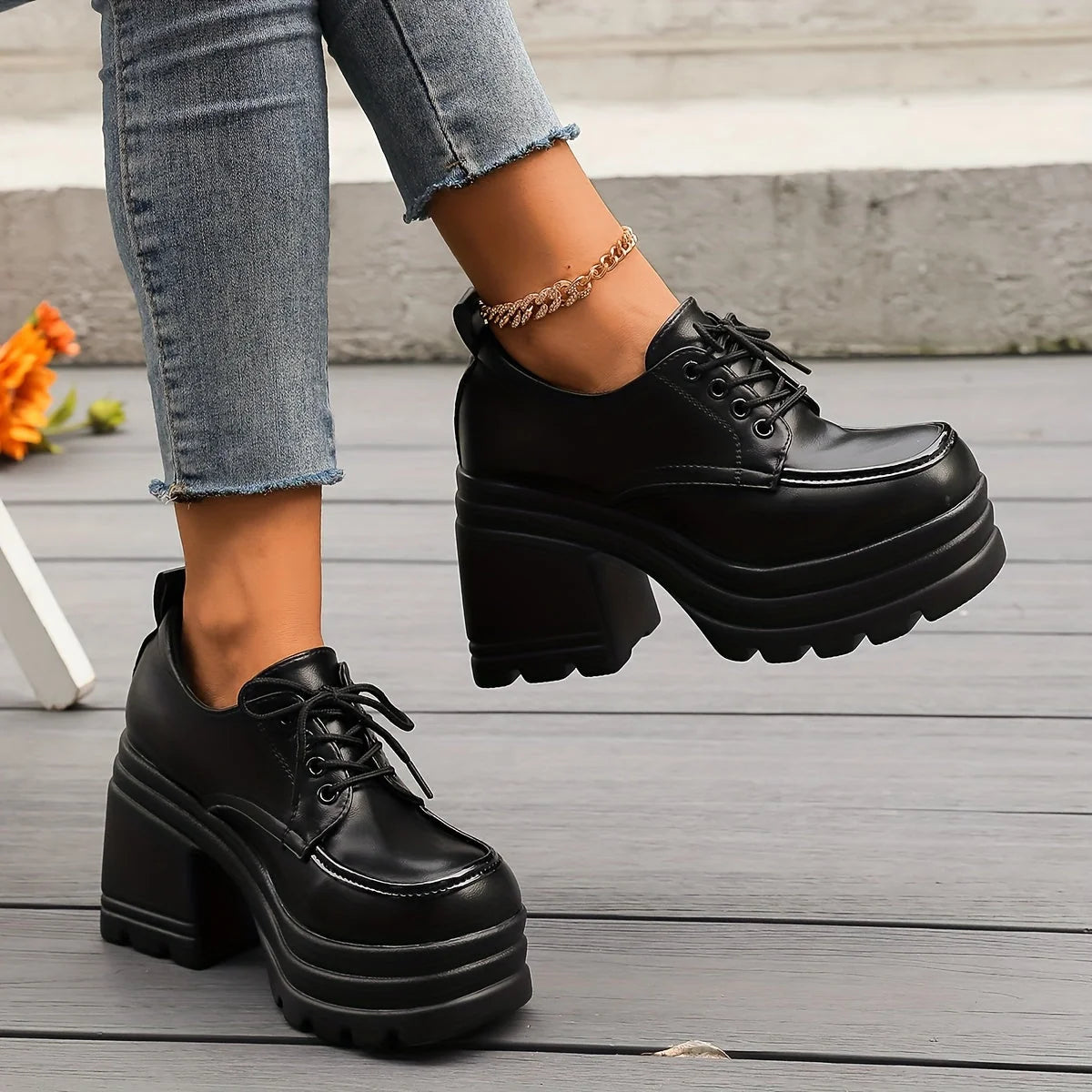 Women's Chunky-Heel Lace-Up Platform Oxfords in Black – product view | Hensley London