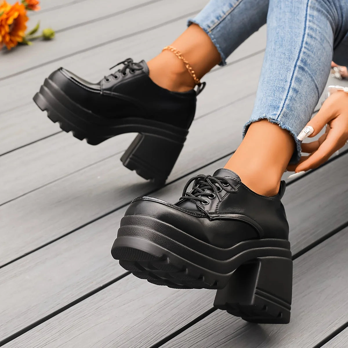 Women's Chunky-Heel Lace-Up Platform Oxfords in Black – additional view | Hensley London