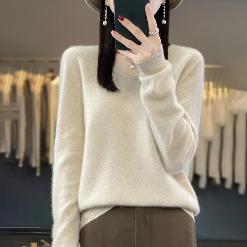 Winter Fashion V-Neck Long Sleeve Wool Sweater for Women 4