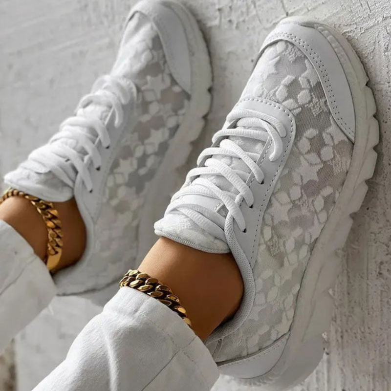 Women's Breathable Lace Mesh Sneakers with Cushioned Sole – Lace-Up Design for Comfort 3