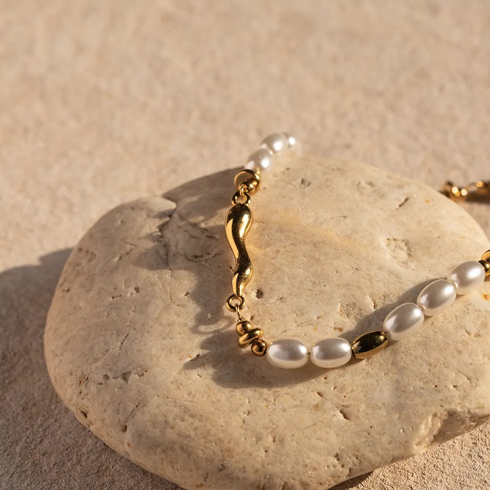 Women's Freshwater Pearl Bracelet Gold Stainless Steel 3