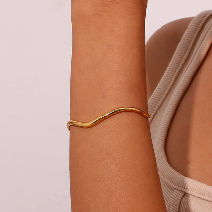 Women's Gold Bangle Stainless Steel 18k Plated 1