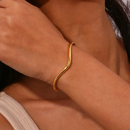 Women's Gold Bangle Stainless Steel 18k Plated 2