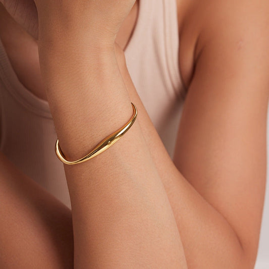 Women's Gold Bangle Twisted Stainless Steel 18k 1