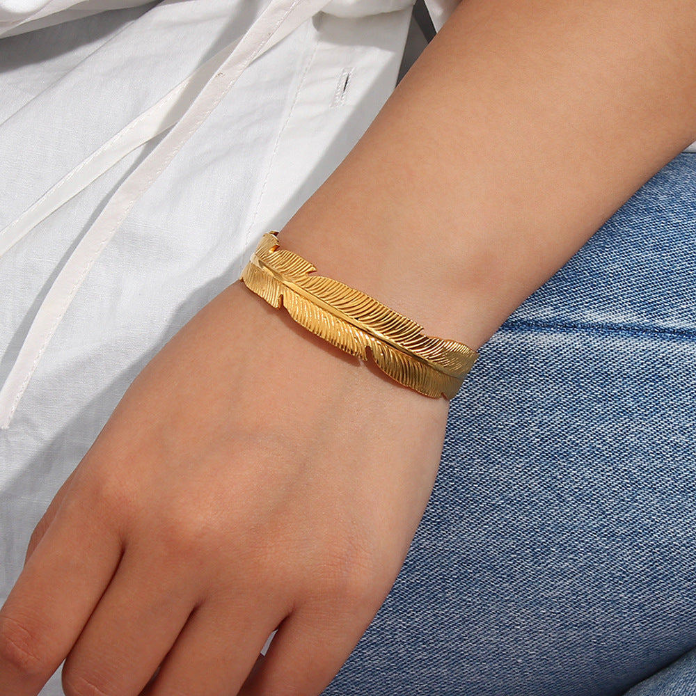 Women's Gold Bracelet 18K Waterproof Stainless Steel Angel's Feather Design 2