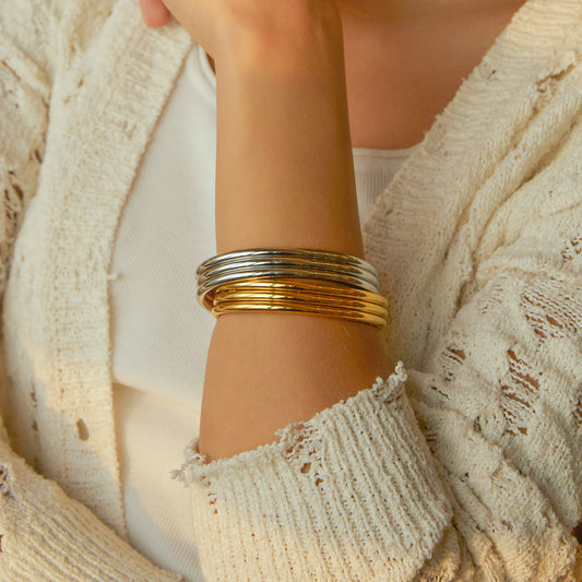 Women's Gold Bracelet 18k Plated Stainless Steel Minimalistic Design 1