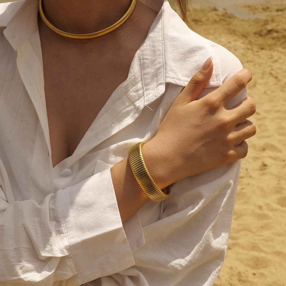 Women's Gold Bracelet 18k Stainless Steel Hypoallergenic 2