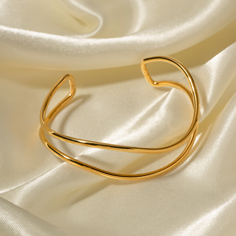 Women's Gold Bracelet Intertwined Design Stainless Steel 2