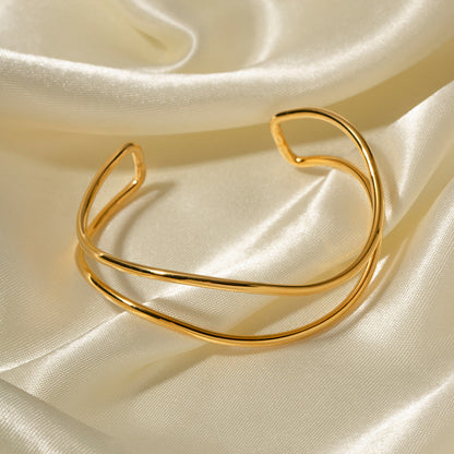 Women's Gold Bracelet Intertwined Design Stainless Steel 2