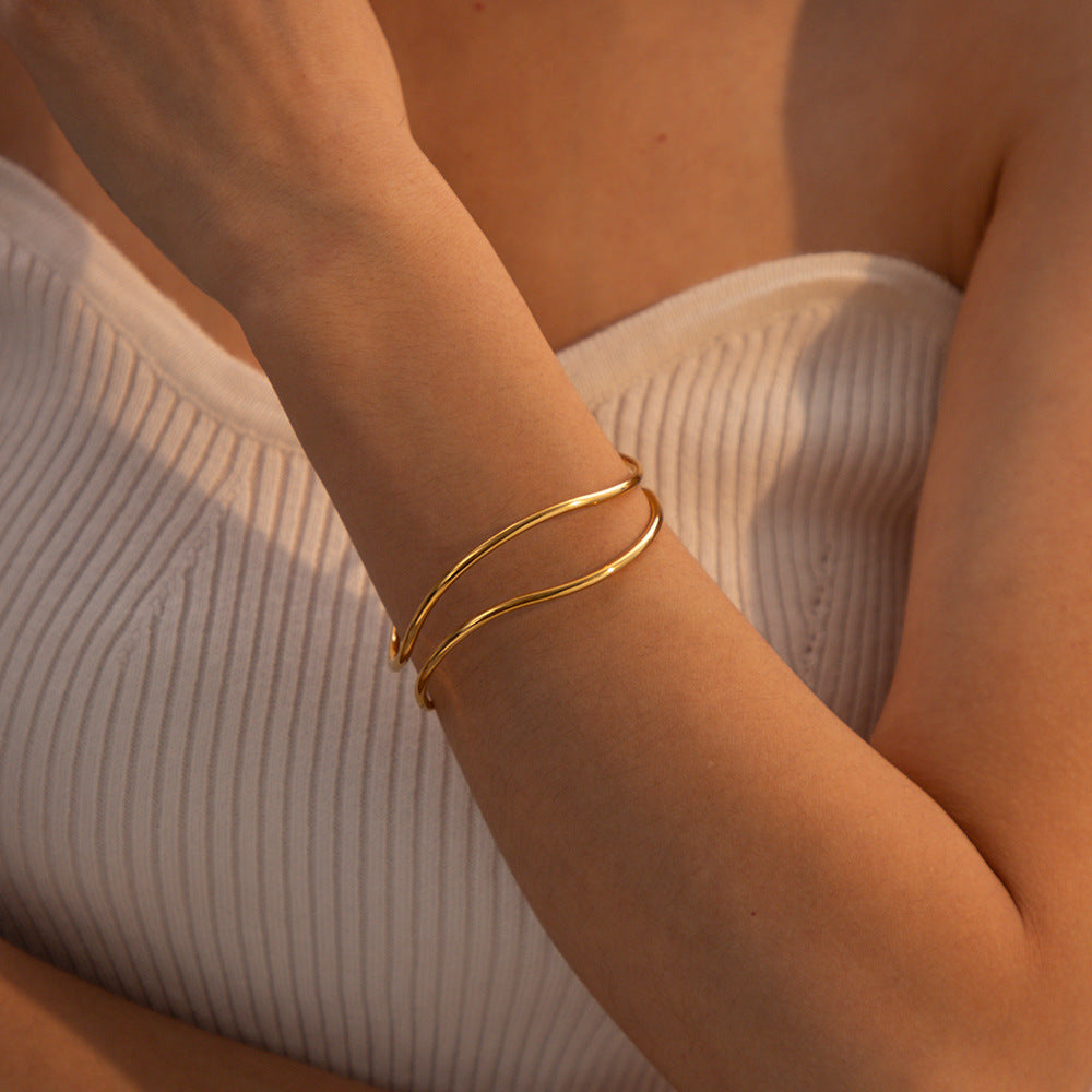 Women's Gold Bracelet Intertwined Design Stainless Steel 4
