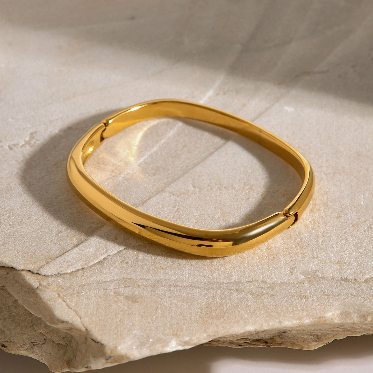 Women's Gold Bracelet Stainless Steel Hypoallergenic Modern Design 3