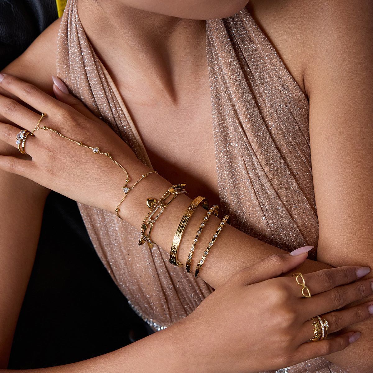 Women's Hand Chain Gold Stainless Steel-Plated 18k 2