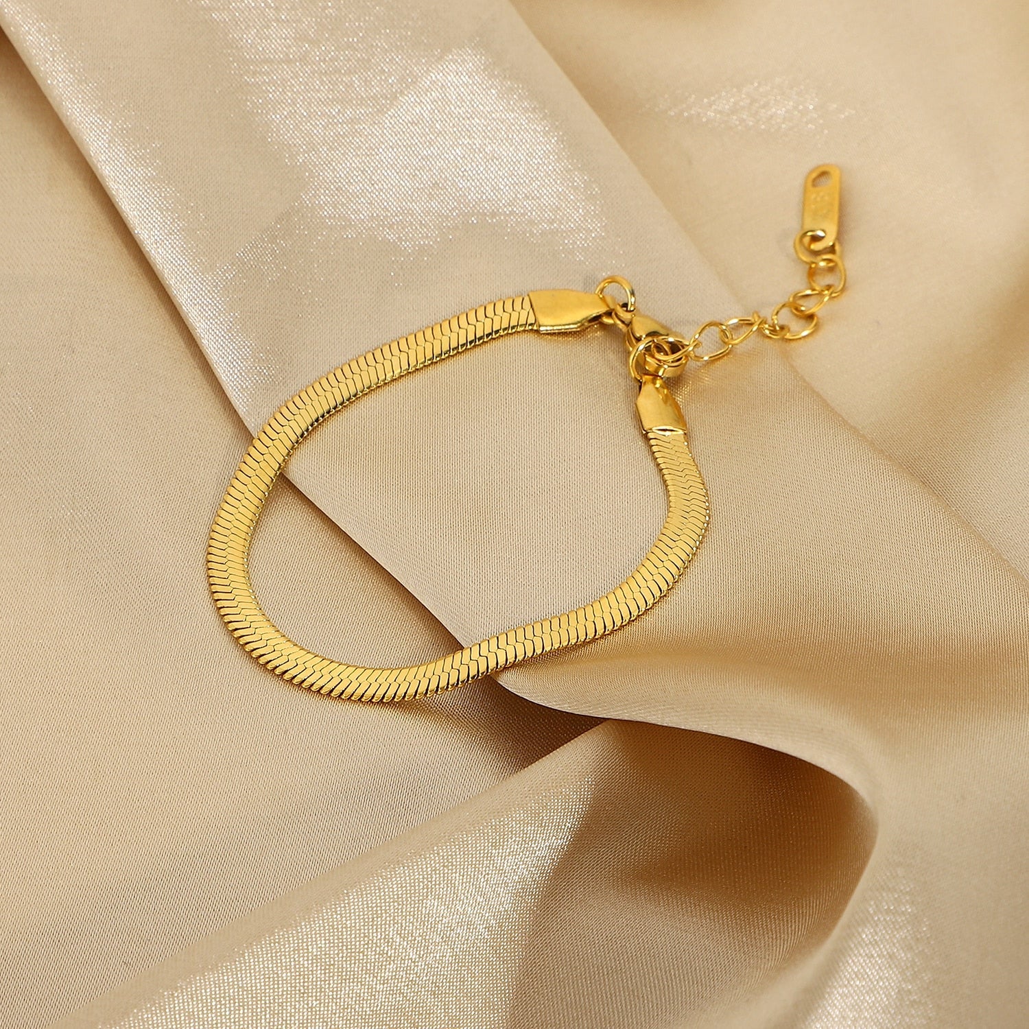 Women's Herringbone Bracelet Gold Stainless Steel 3