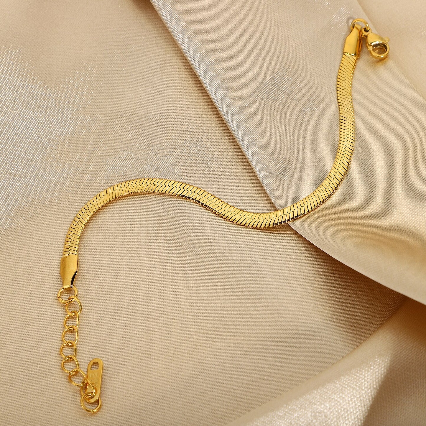Women's Herringbone Bracelet Gold Stainless Steel 5