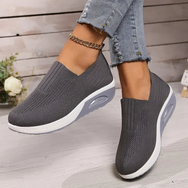 Women's Lightweight Slip-On Sneakers with Cushioned Sole and Breathable Mesh Design 3