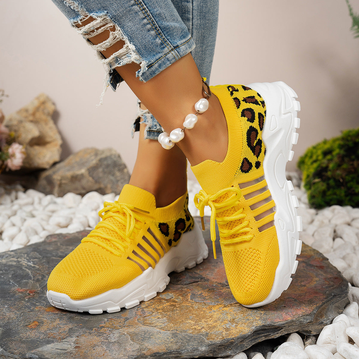 Women’s Low-Top Athletic Sneakers with Flyknit Upper and Wave Sole – Animal Print Design 2