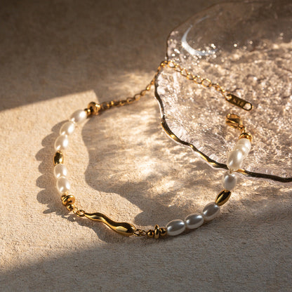 Women's Pearl Bracelet White Stainless Steel-Plated 18k Gold 2