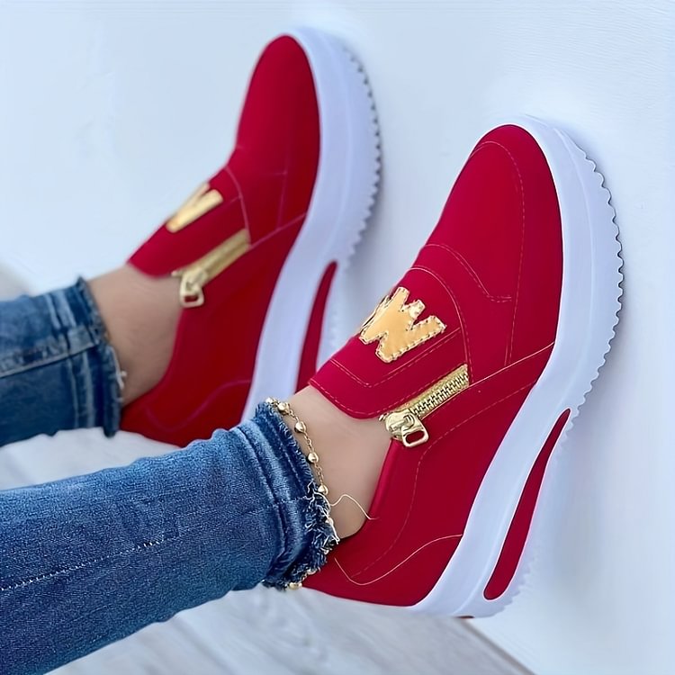 Women's Slip-On Sneakers – Trendy Canvas Shoes with Comfortable Fit for Casual Outings 4