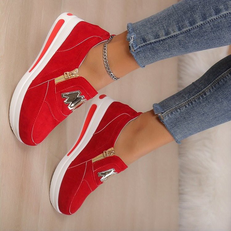Women's Slip-On Sneakers – Trendy Canvas Shoes with Comfortable Fit for Casual Outings 5
