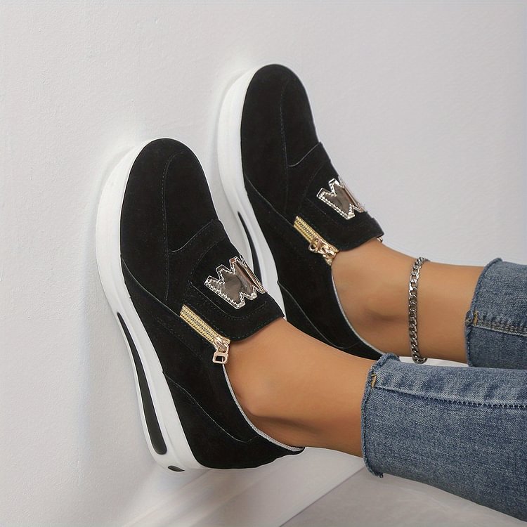 Women's Slip-On Sneakers – Trendy Canvas Shoes with Comfortable Fit for Casual Outings 8