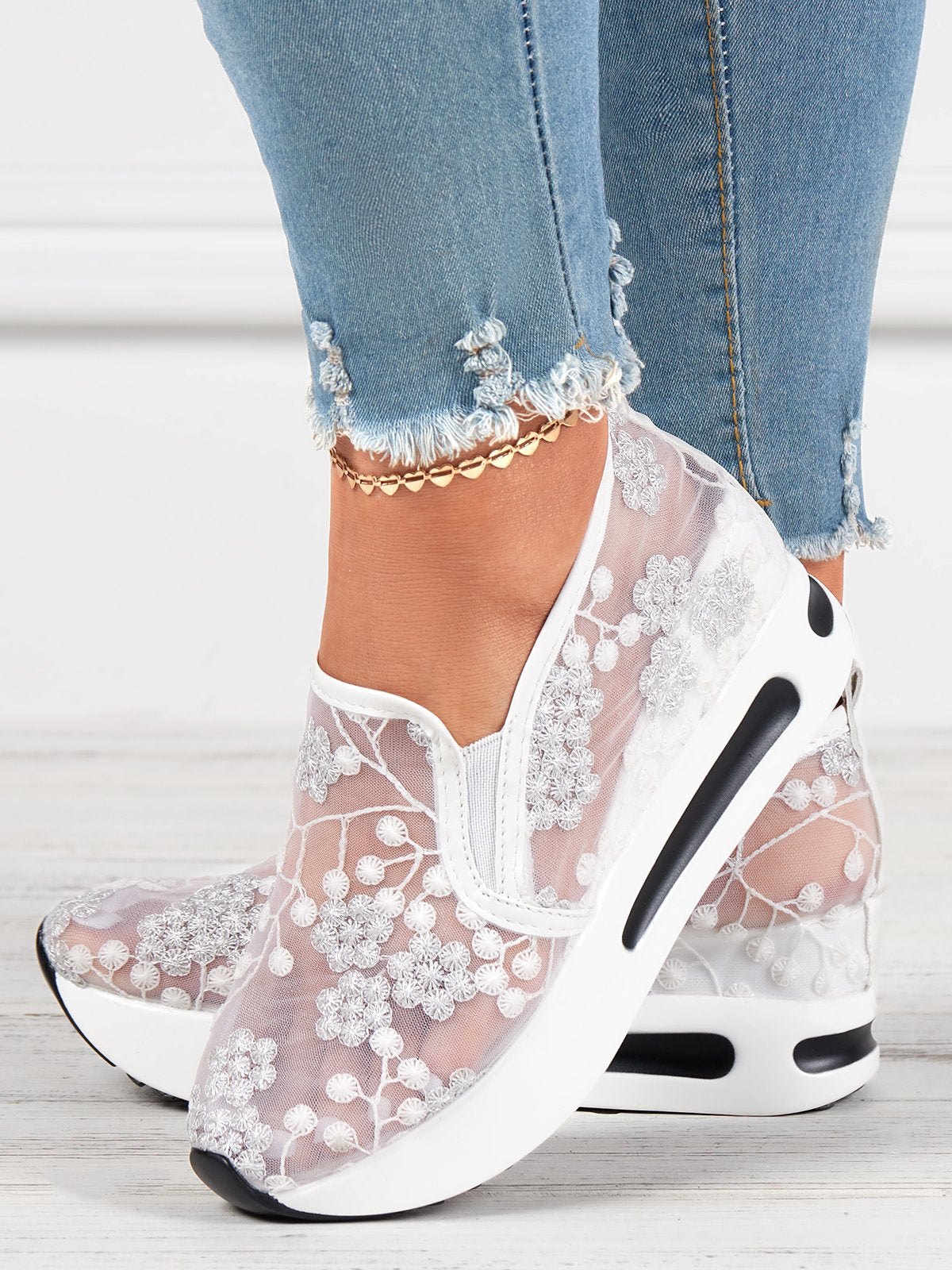 Women's Slip-On Sneakers with Floral Embroidery and Sheer Mesh Upper – Trendy Platform Sole for Casual Style 2