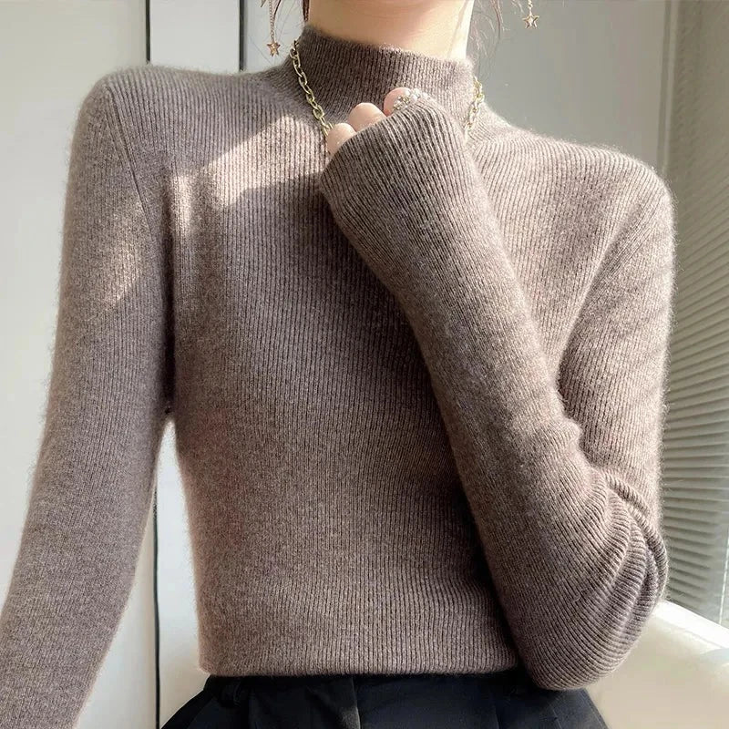 Women's Black Turtleneck Sweater with Long Sleeves – Soft Knit Casual Style 11