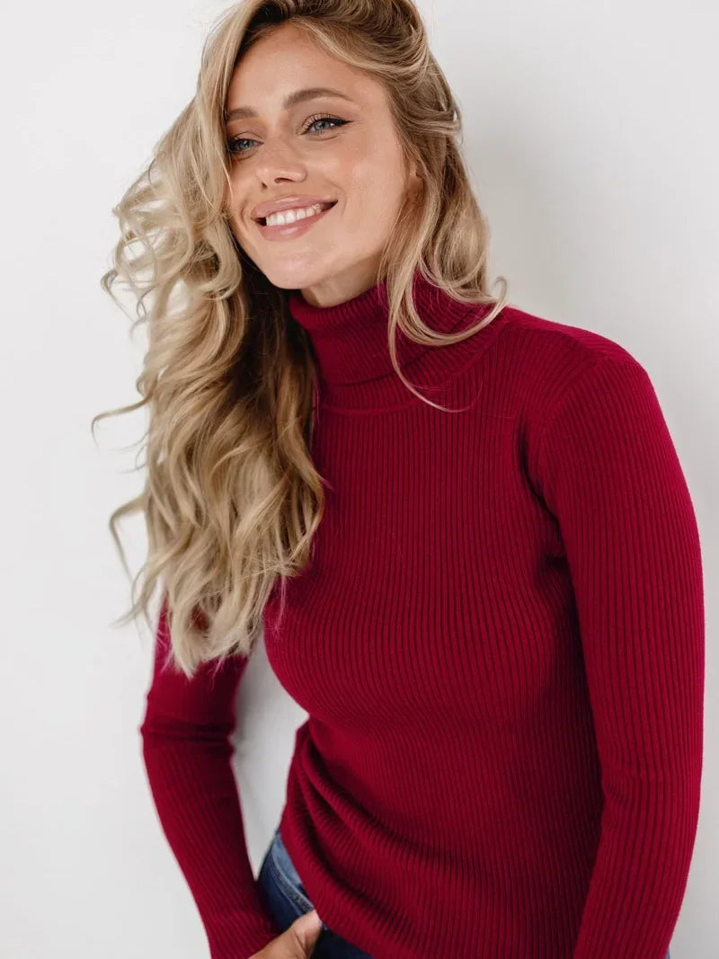 Women's Black Ribbed Turtleneck Sweater – Cozy Autumn/Winter Style 2