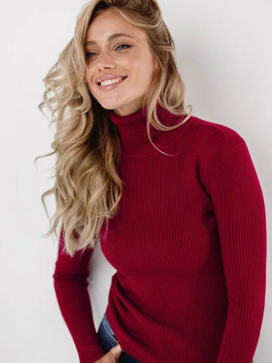 Women's Black Ribbed Turtleneck Sweater – Cozy Autumn/Winter Style 2