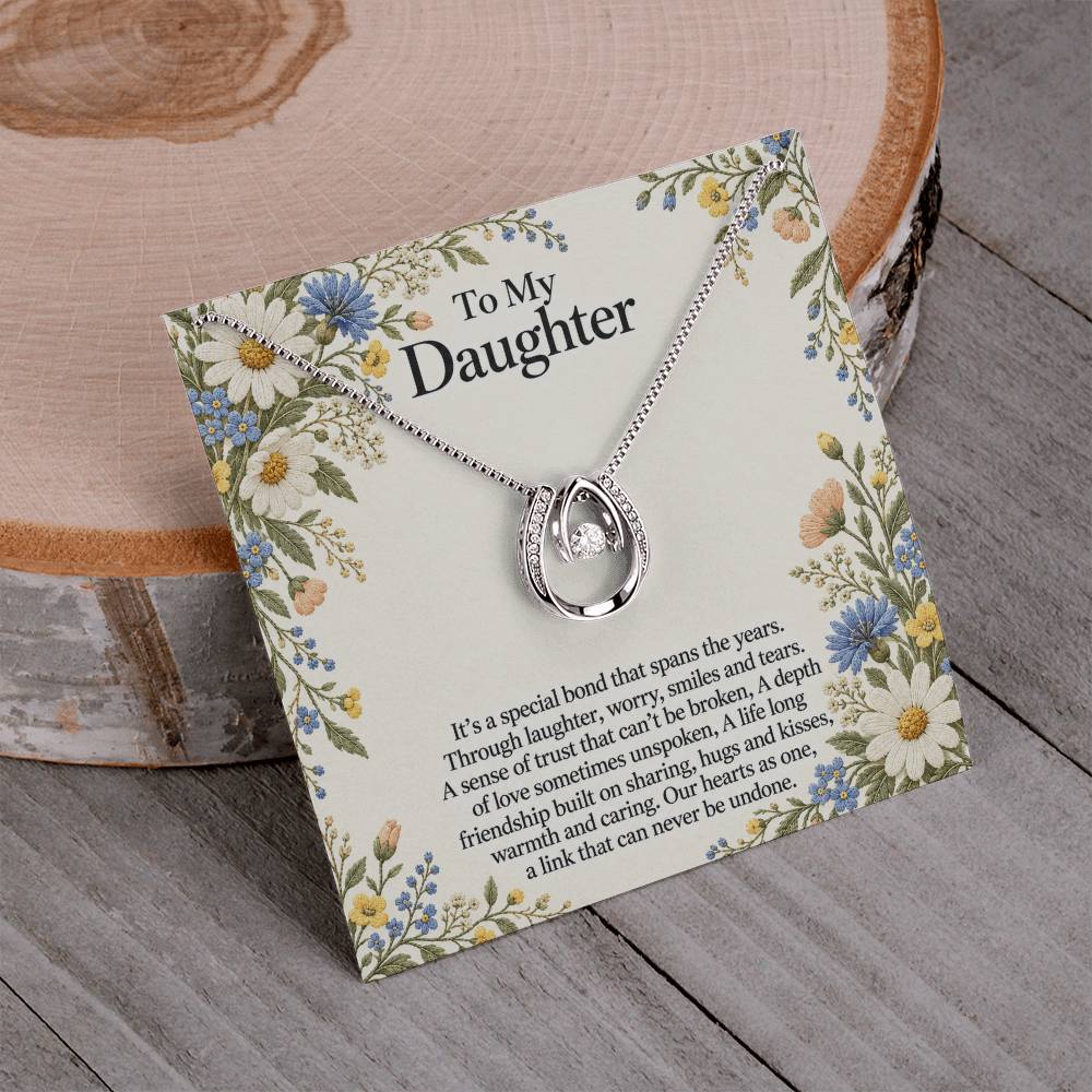 Gift for Daughter – Lucky In Love Necklace & Daisy Card