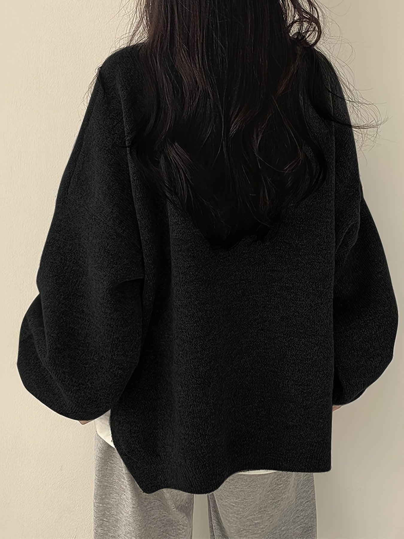 Women's Relaxed Crew Neck Long-Sleeve Sweater - additional product view | Hensley London