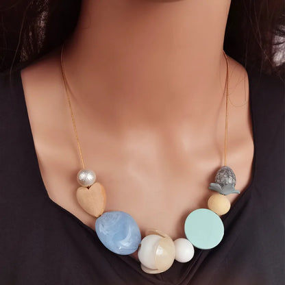 Women's Necklace Brown Wood Geometric Heart Pendant Retro 3